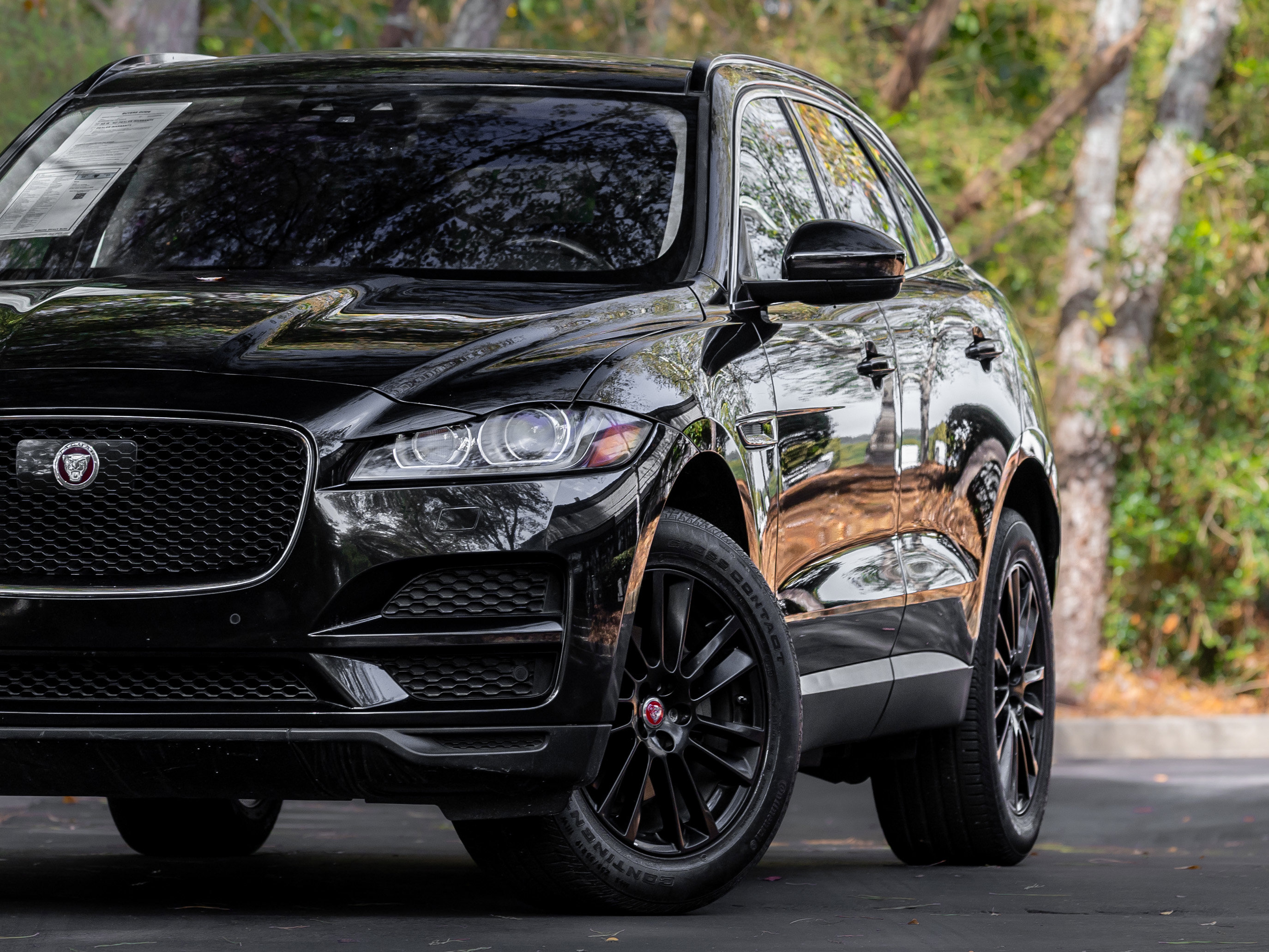 Used 2019 Jaguar F-PACE Prestige image 28