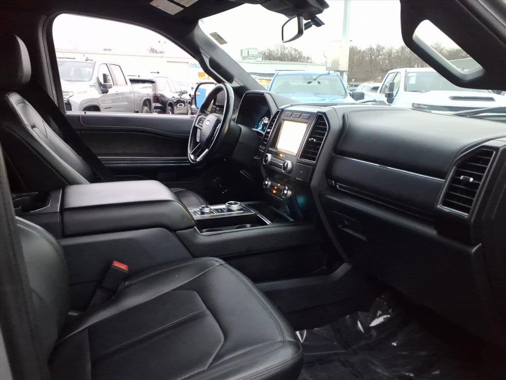Used 2021 Ford Expedition Limited image 17