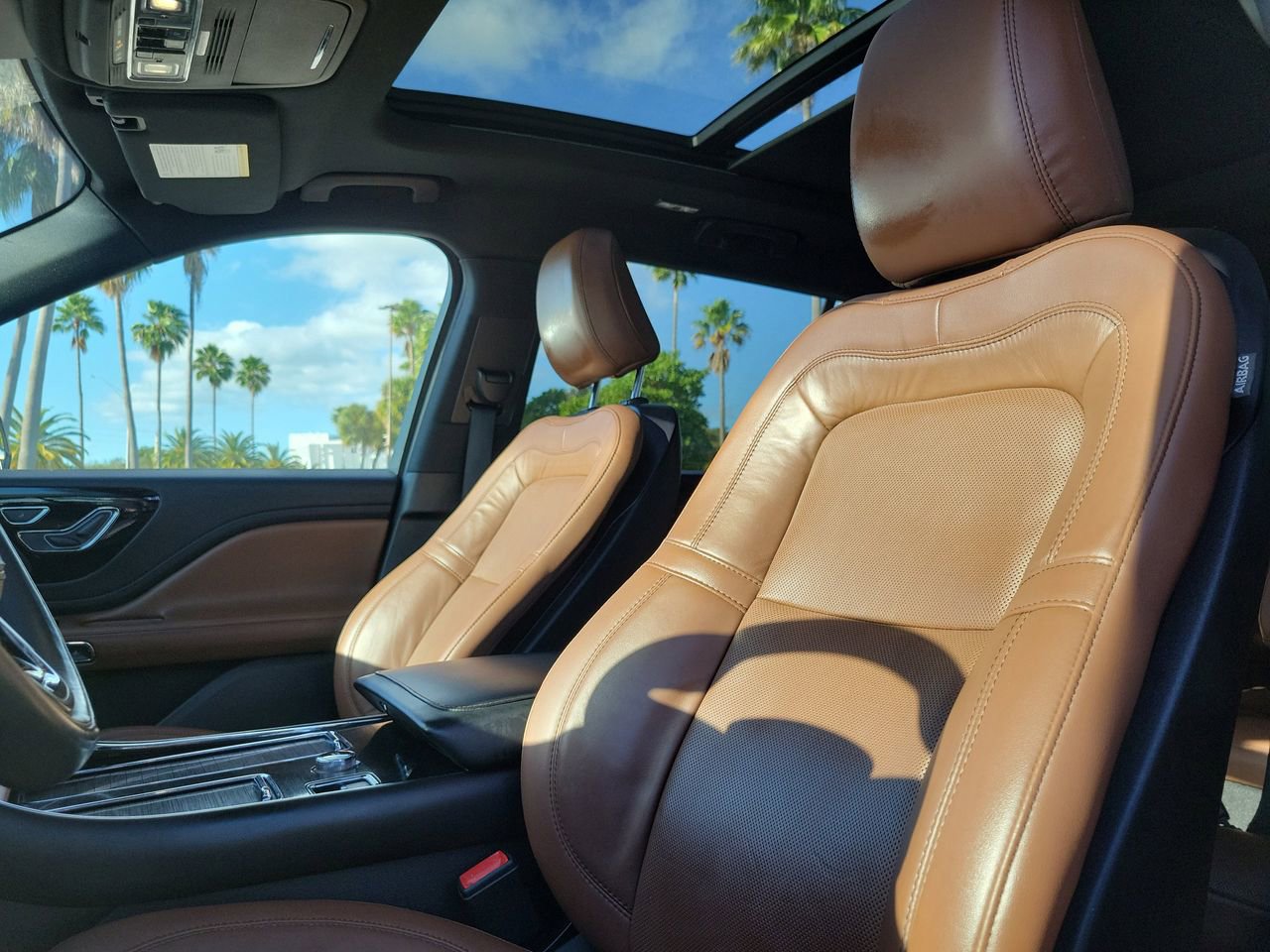 Used 2023 Lincoln Aviator Reserve w/ Elements Package Plus image 29