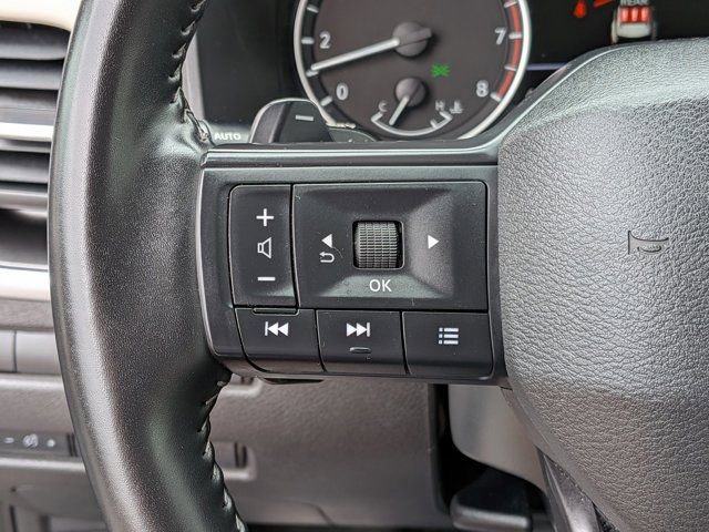 Used 2025 Nissan Rogue SV FWD image 24