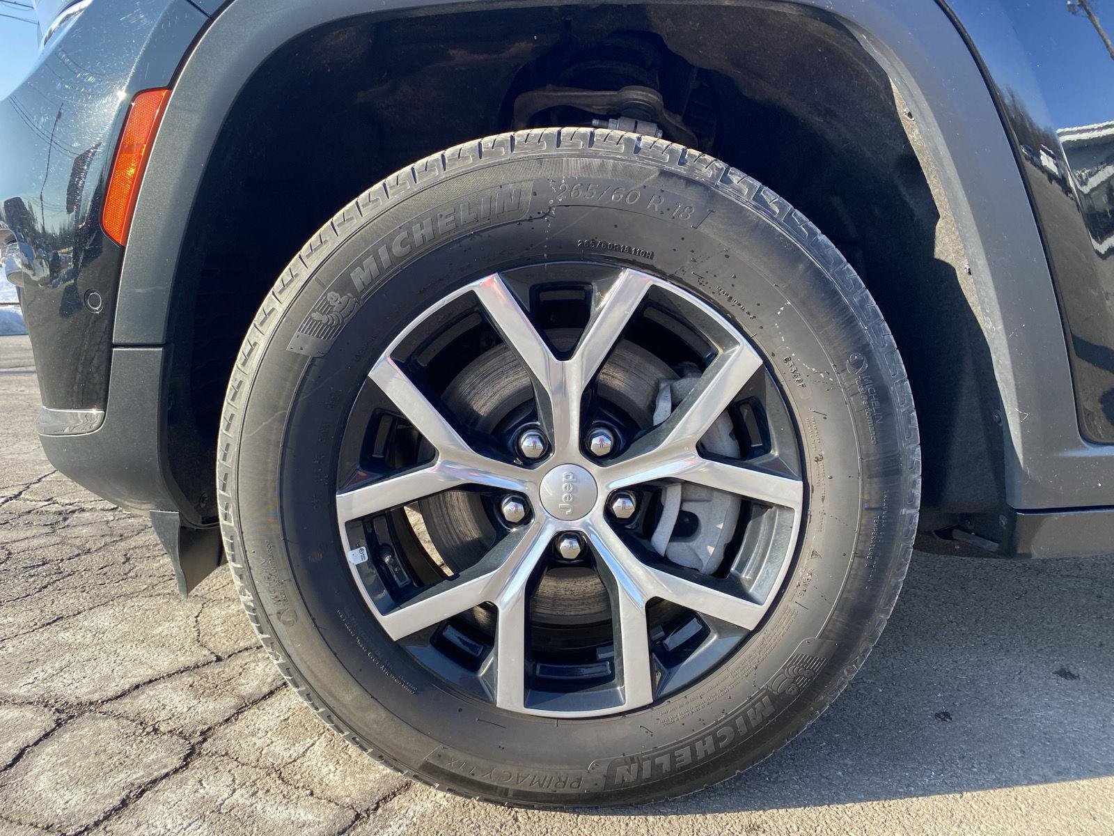 Used 2024 Jeep Grand Cherokee L Limited w/ Luxury Tech Group II image 10