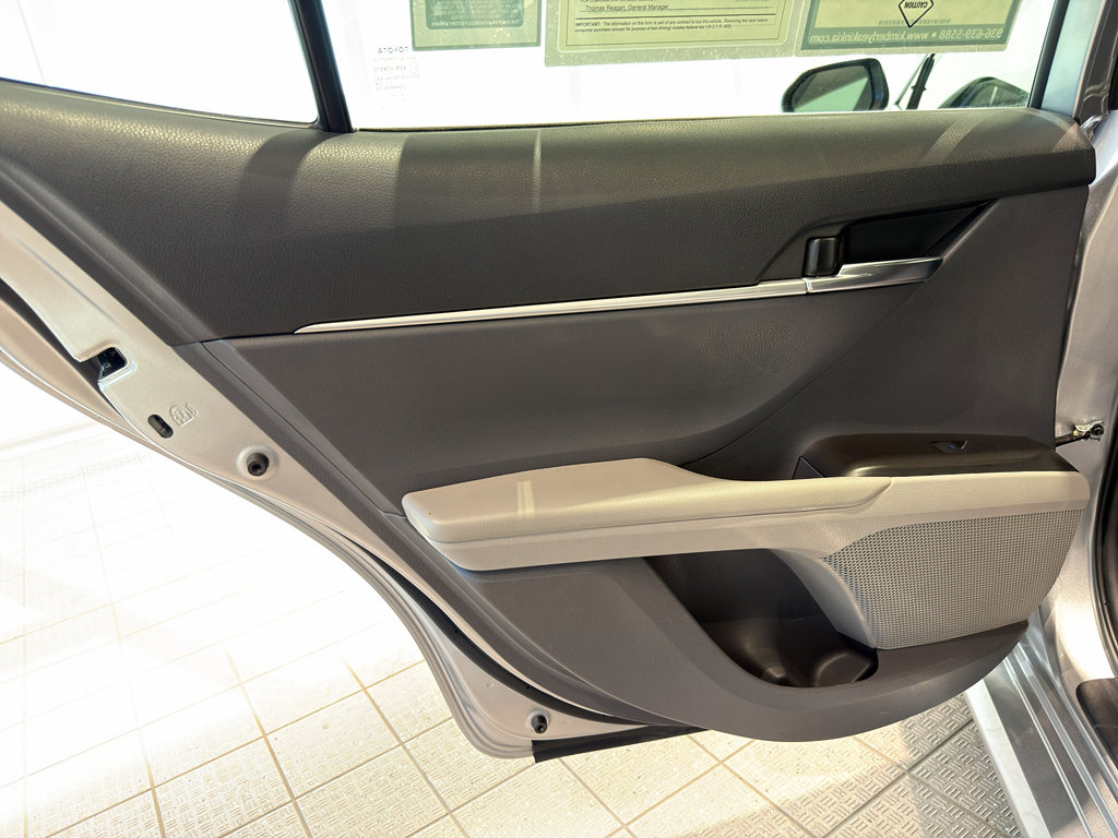 Used 2023 Toyota Camry LE image 18