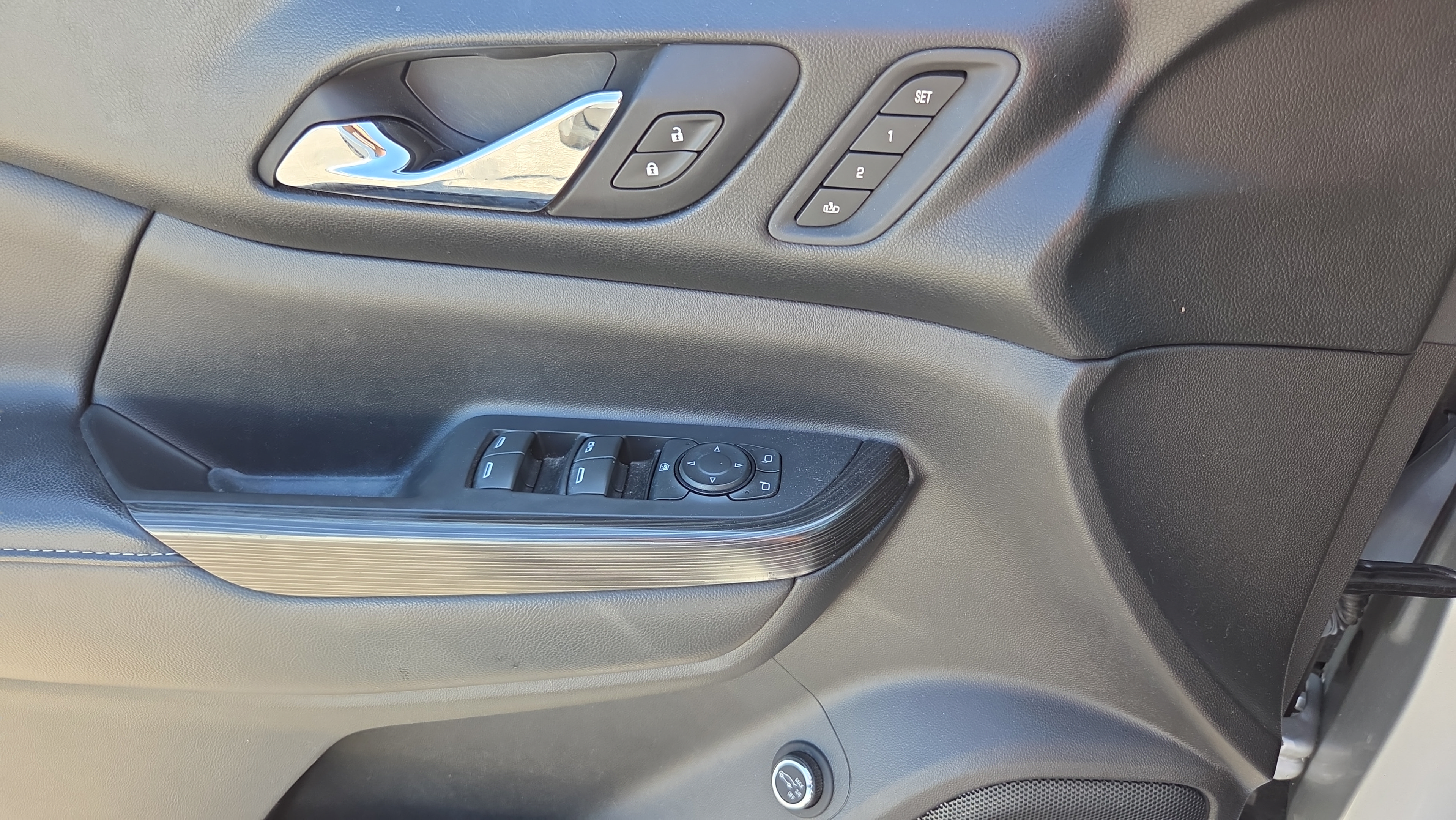 Used 2018 GMC Acadia SLT AWD/4WD image 28