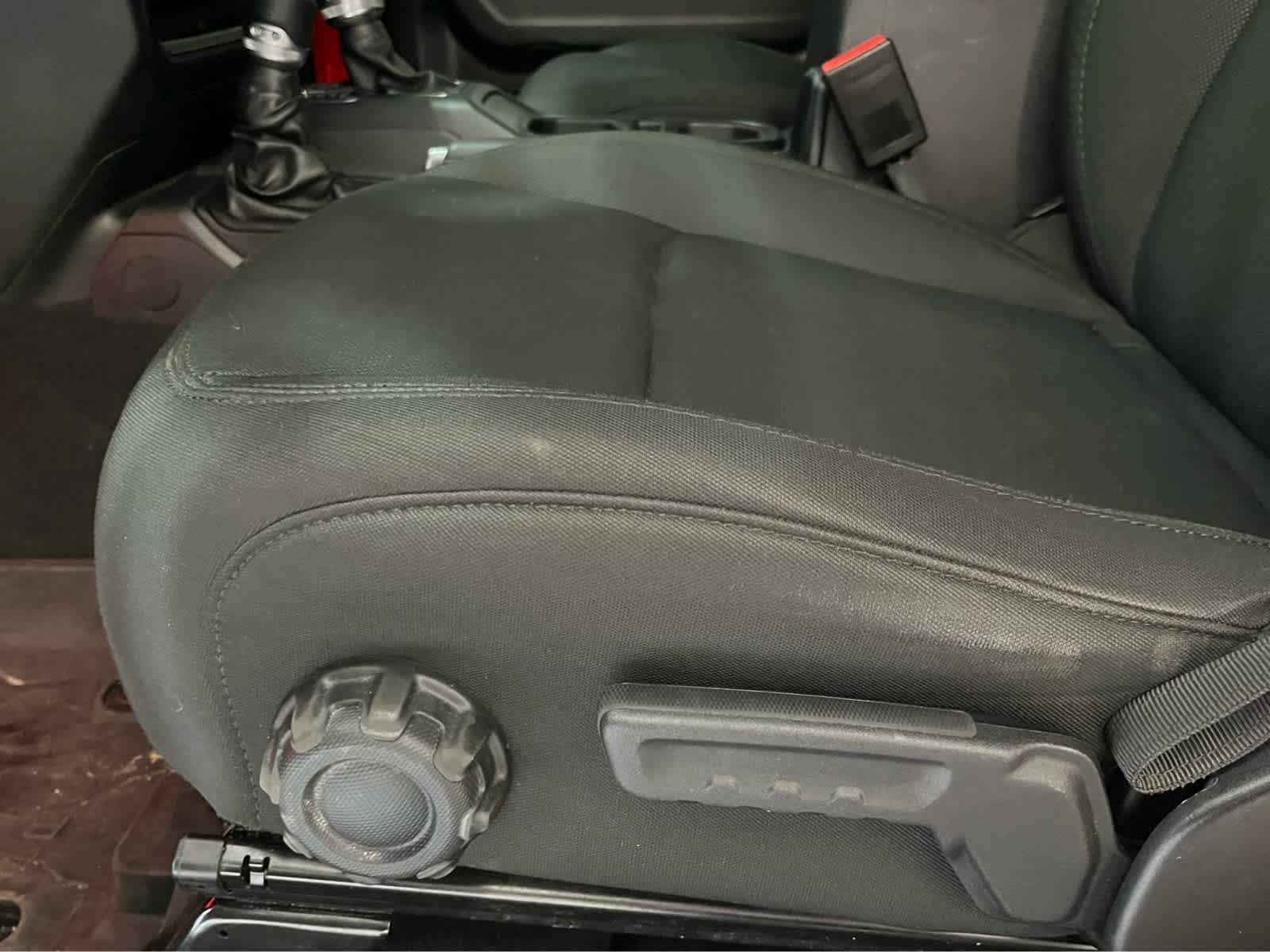 Used 2022 Jeep Wrangler Unlimited Sport AWD/4WD image 21