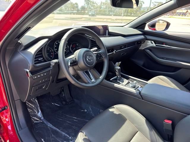 New 2025 MAZDA MAZDA3 Hatchback w/Premium Plus Pkg image 8