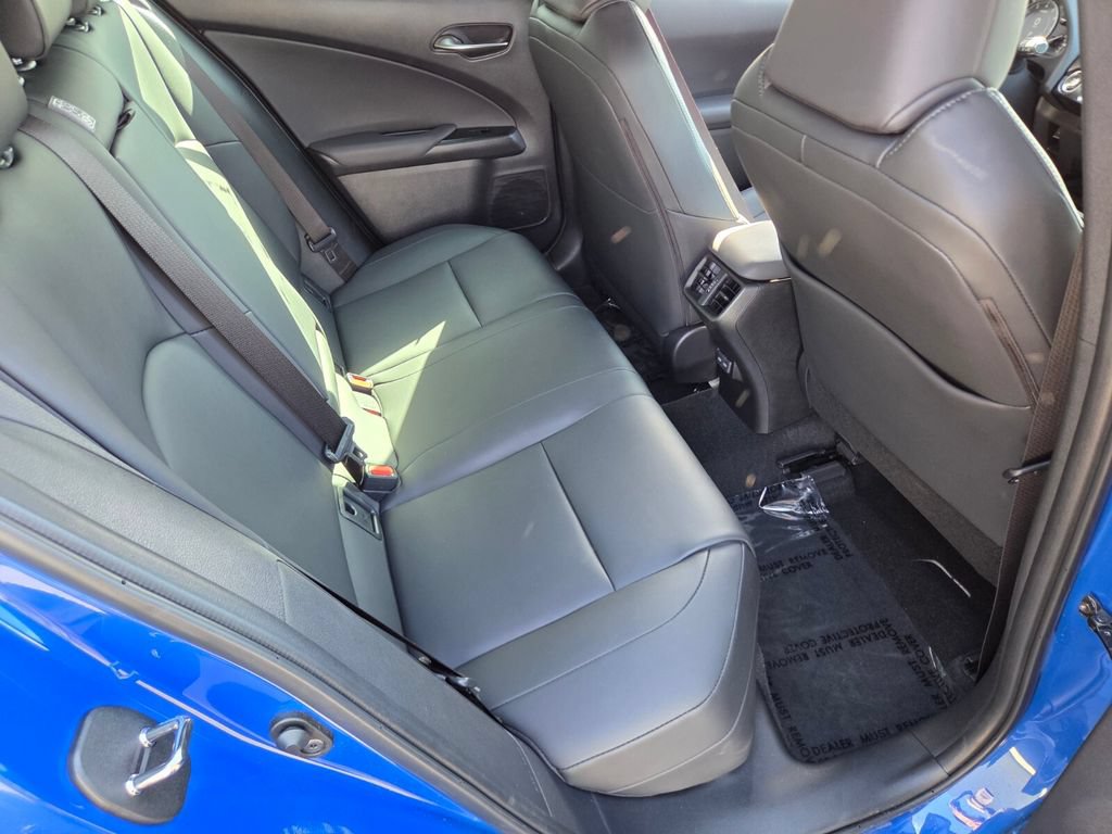 Used 2022 Lexus UX 200 w/ Accessory Package (Z1) FWD image 19