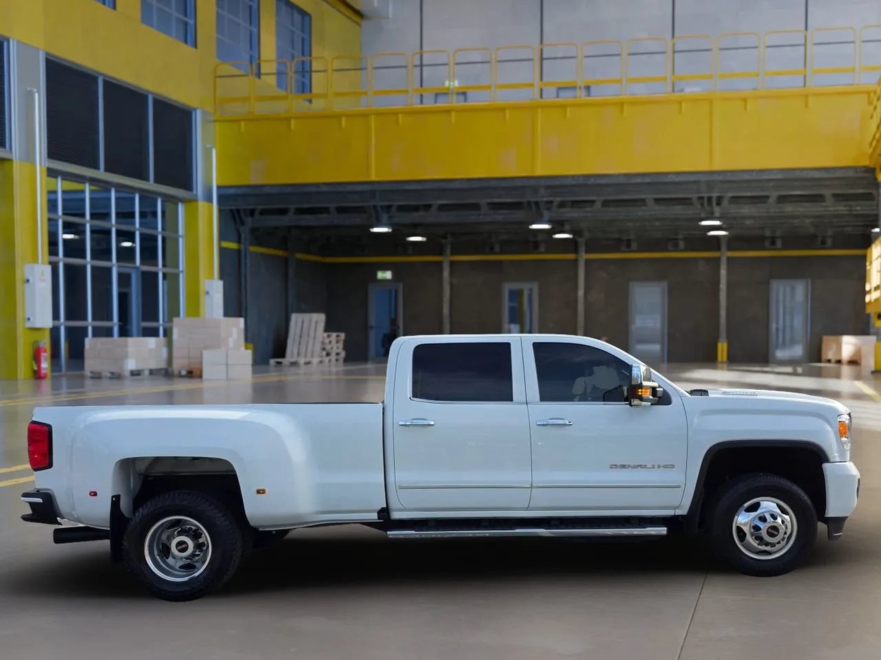 Used 2017 GMC Sierra 3500 Denali w/ Duramax Plus Package AWD/4WD image 9