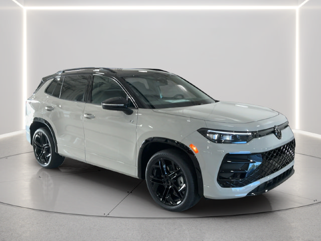 New 2026 Volkswagen Tiguan SE R-Line AWD/4WD image 8