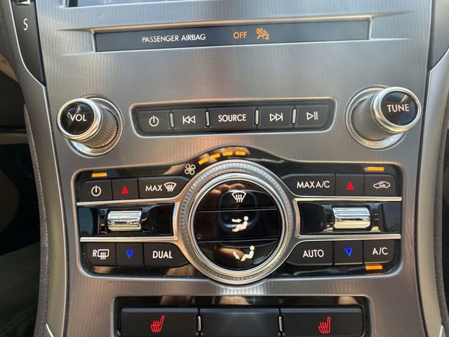 Used 2020 Lincoln MKZ image 10