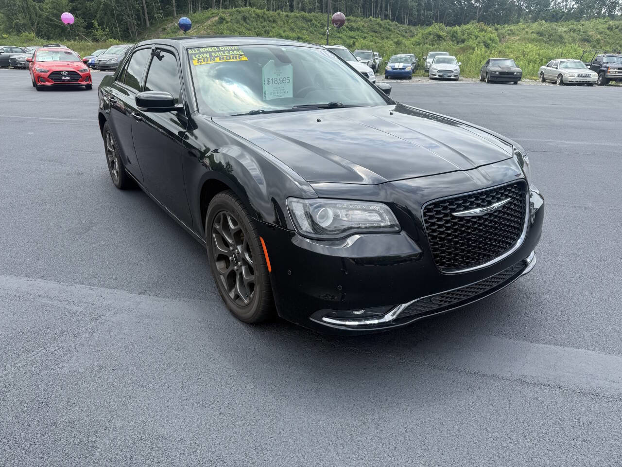 Used 2018 Chrysler 300 S w/ 300S Premium Group image 3