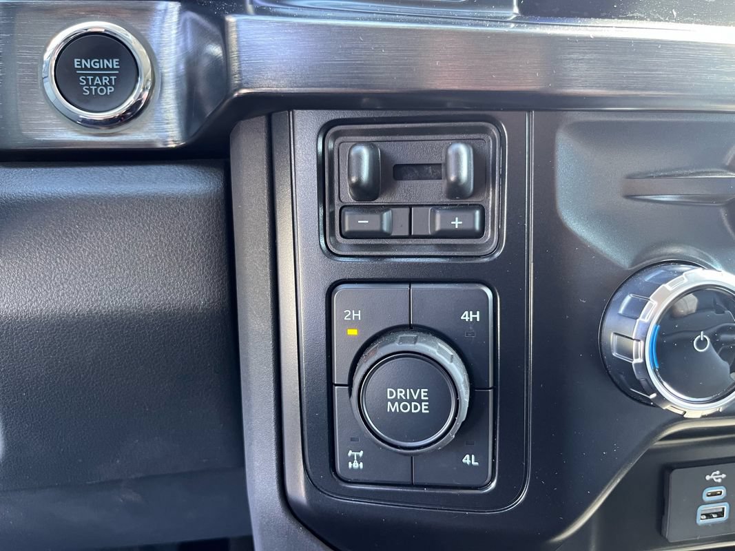 Used 2025 Ford F350 Lariat w/ Camper Package AWD/4WD image 23