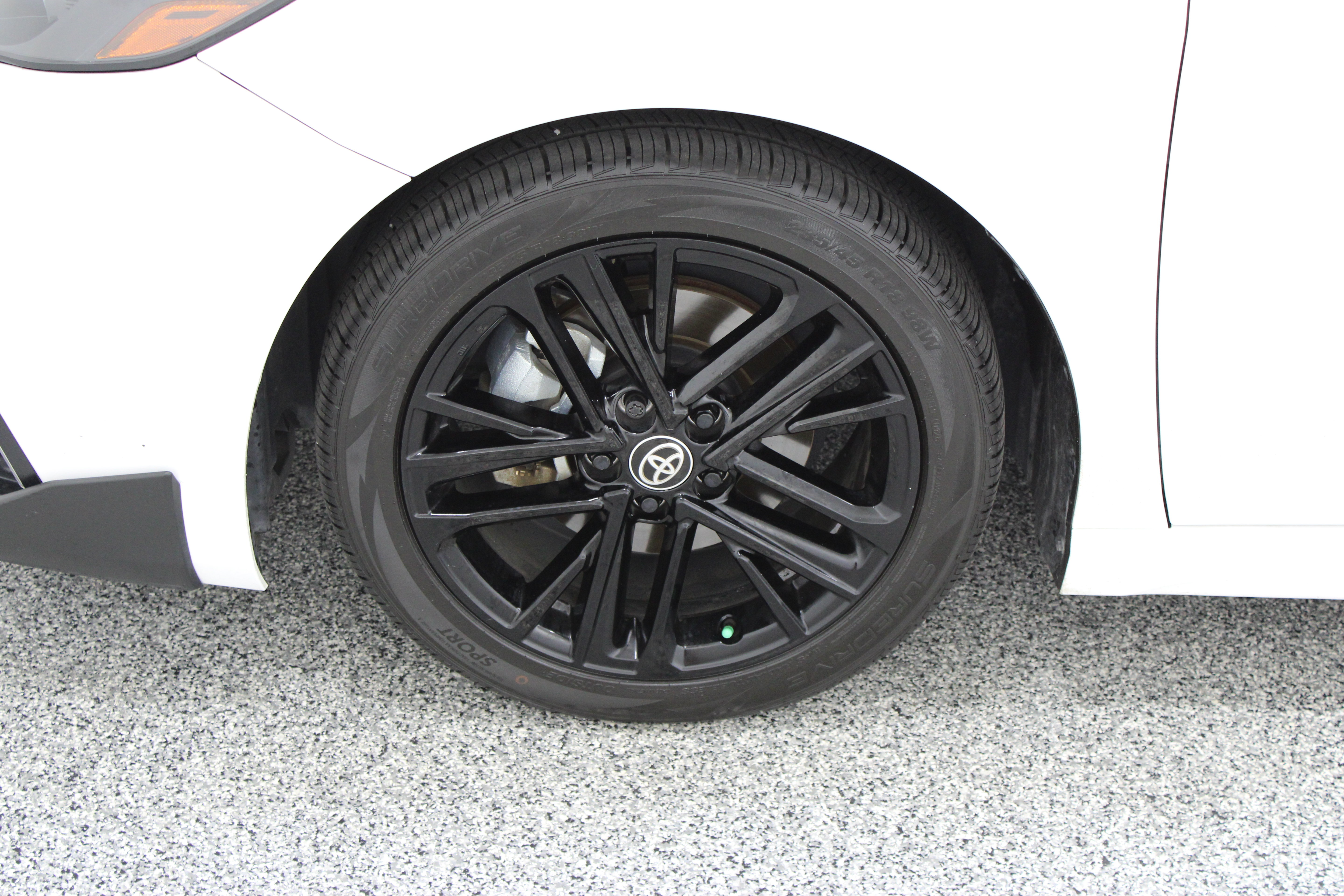 Used 2025 Toyota Camry SE w/ Convenience Package FWD image 11