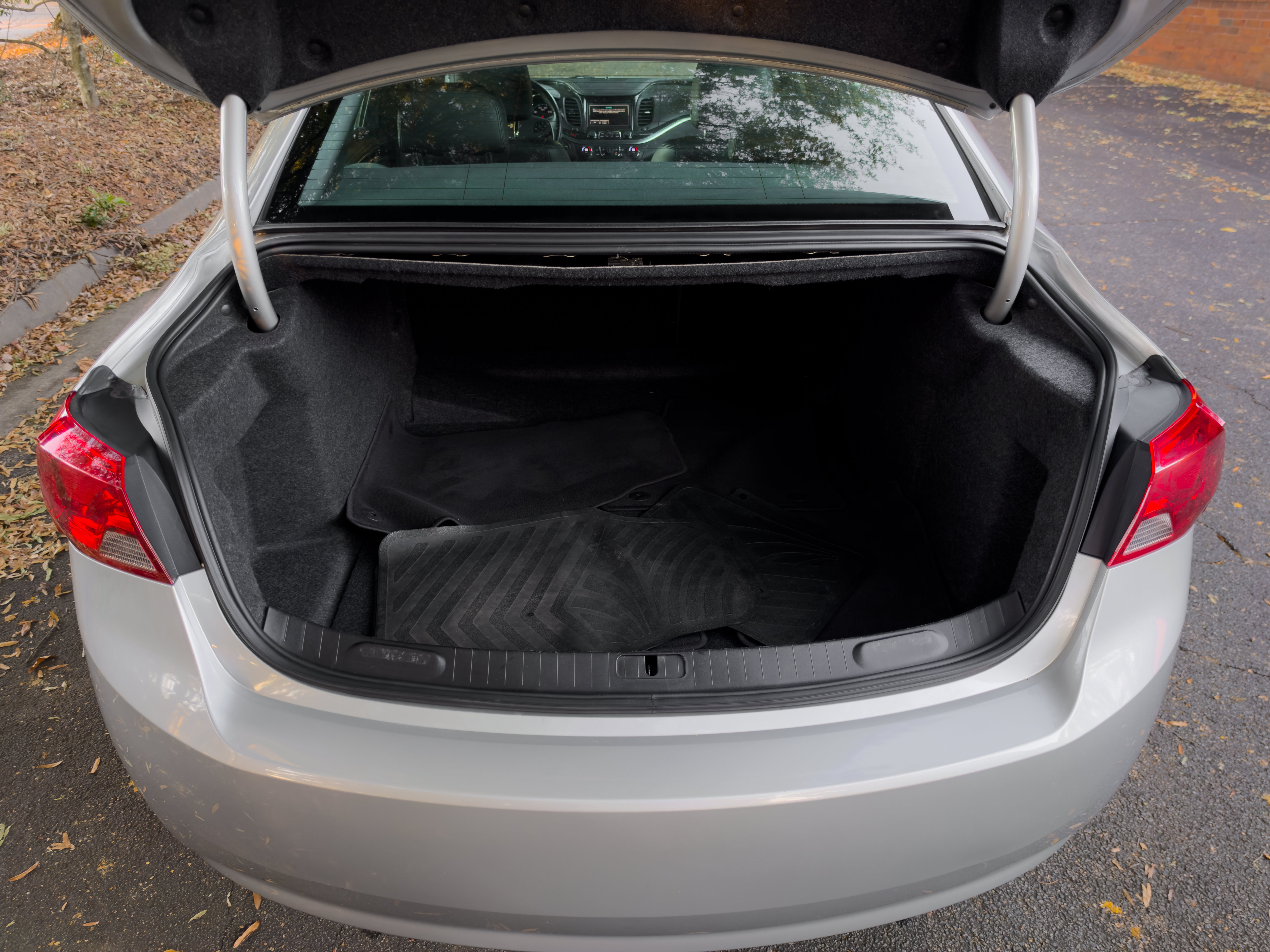 Used 2018 Chevrolet Impala LT FWD image 66