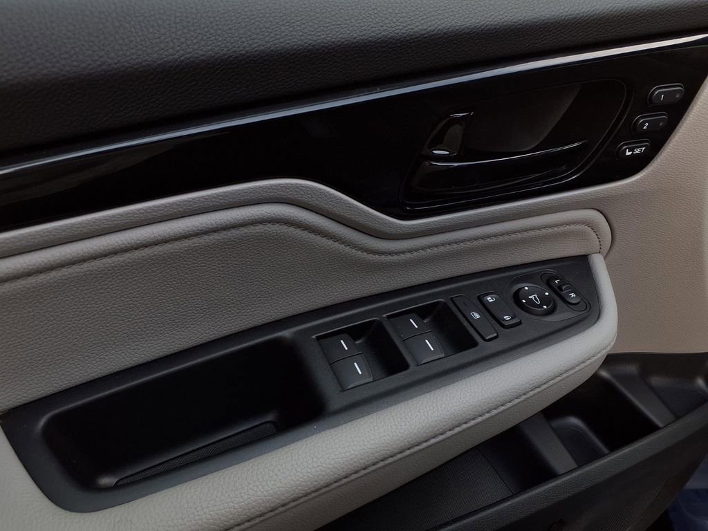 Used 2021 Honda Odyssey Touring image 16