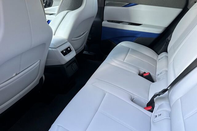 New 2026 Cadillac Optiq Luxury 1 w/ LPO, Floor Liner Package image 12
