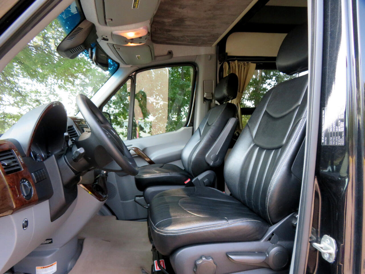 Used 2014 Mercedes-Benz Sprinter 3500 image 18