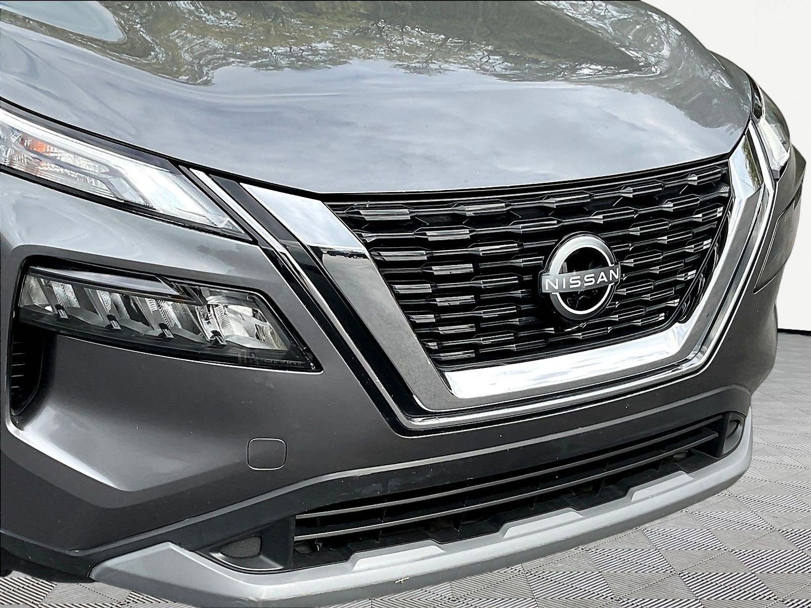 Used 2023 Nissan Rogue S FWD image 33