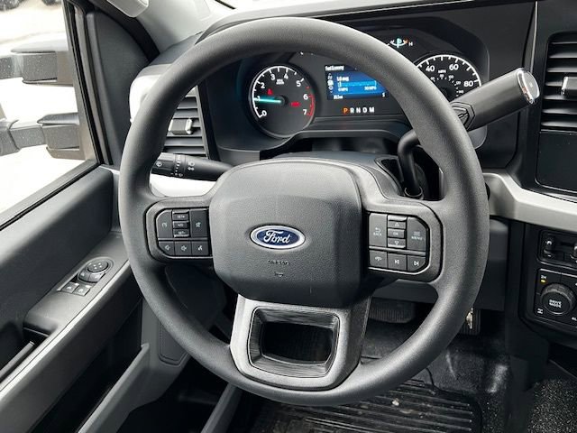 New 2025 Ford F350 XLT image 24