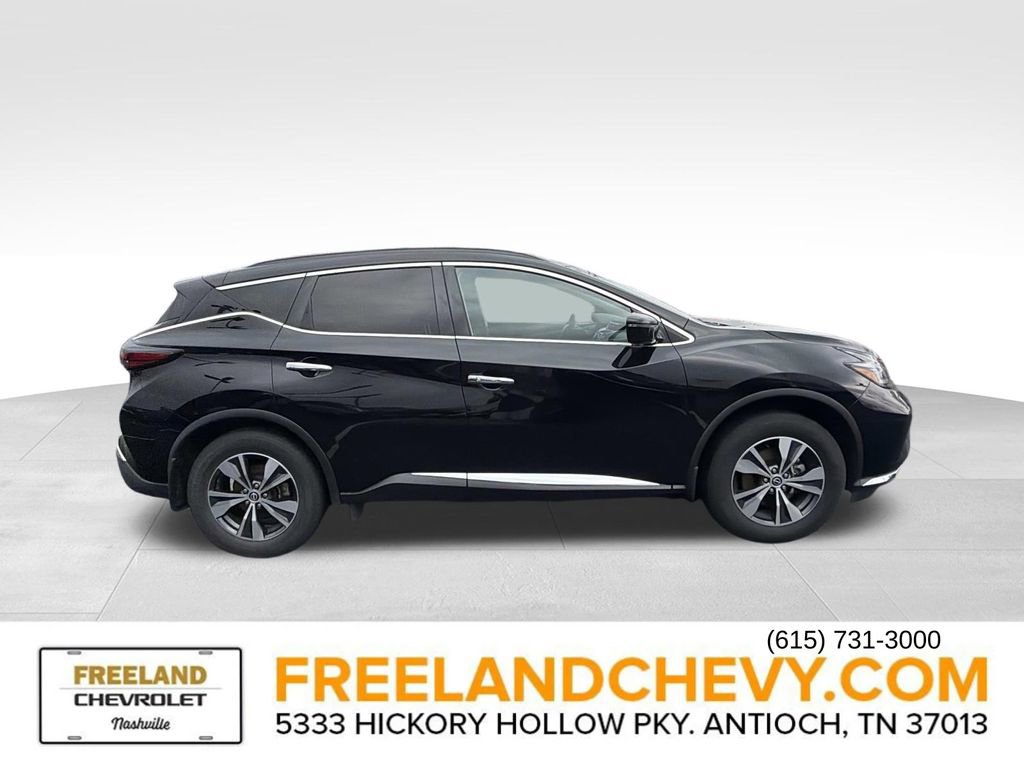 Used 2023 Nissan Murano SV image 2