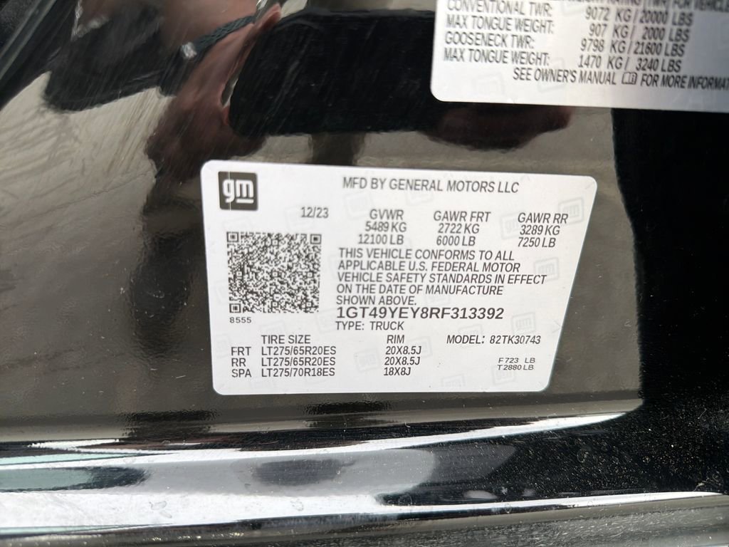 Used 2024 GMC Sierra 3500 Denali Ultimate AWD/4WD image 31