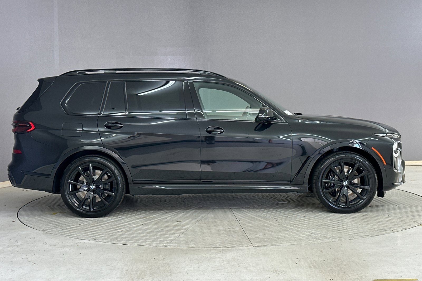 New 2026 BMW X7 M60i image 7