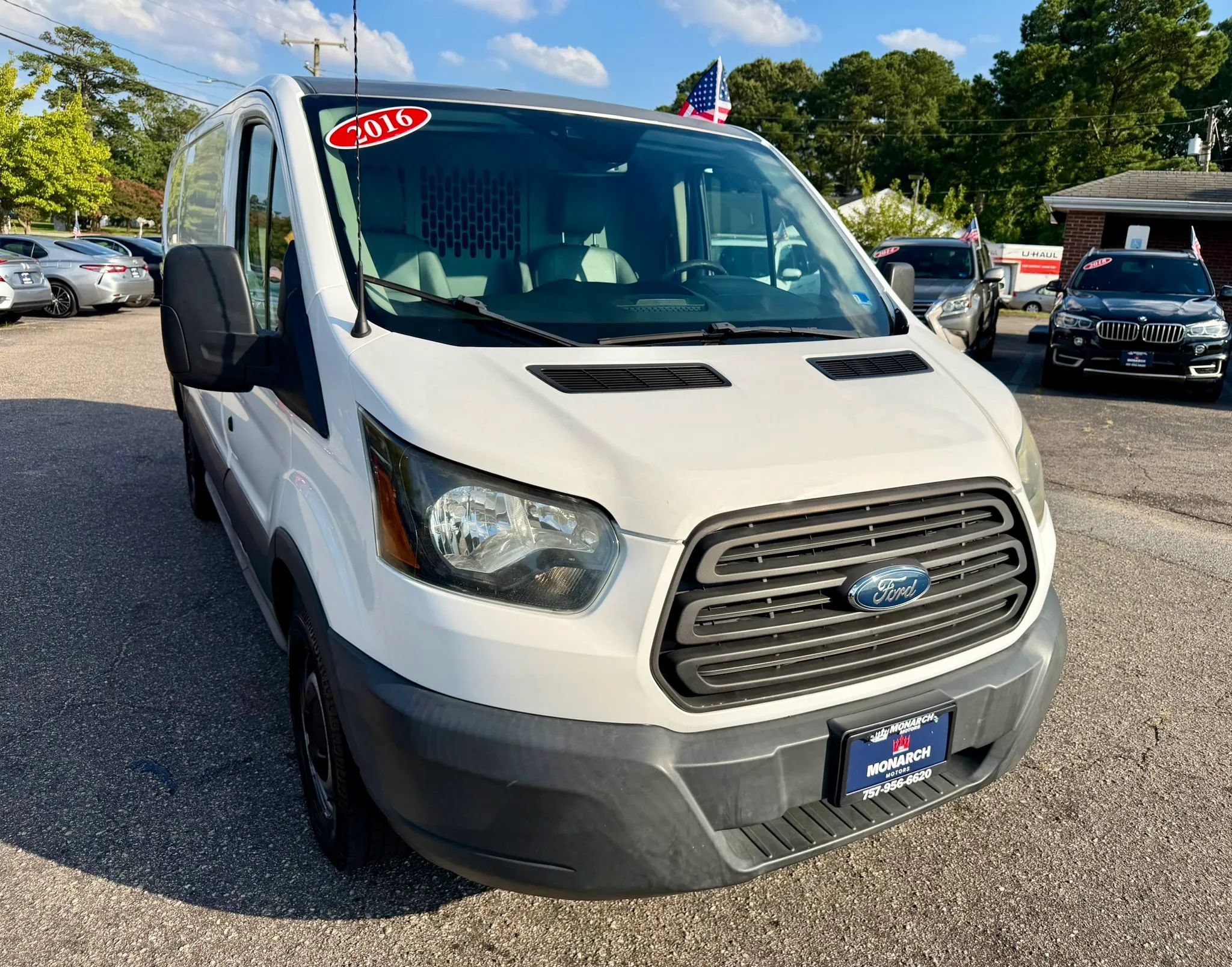 Used 2016 Ford Transit 150 130 Low Roof RWD image 7