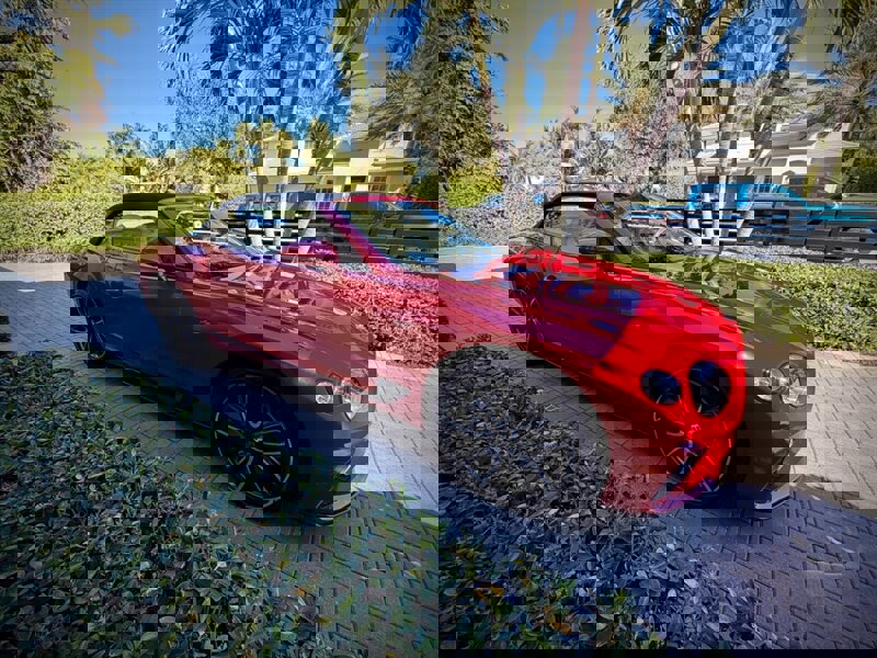 Used 2023 Bentley Continental GT V8 image 11