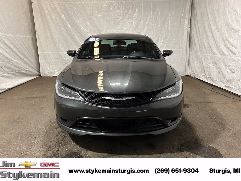 Used 2016 Chrysler 200 S FWD image 9