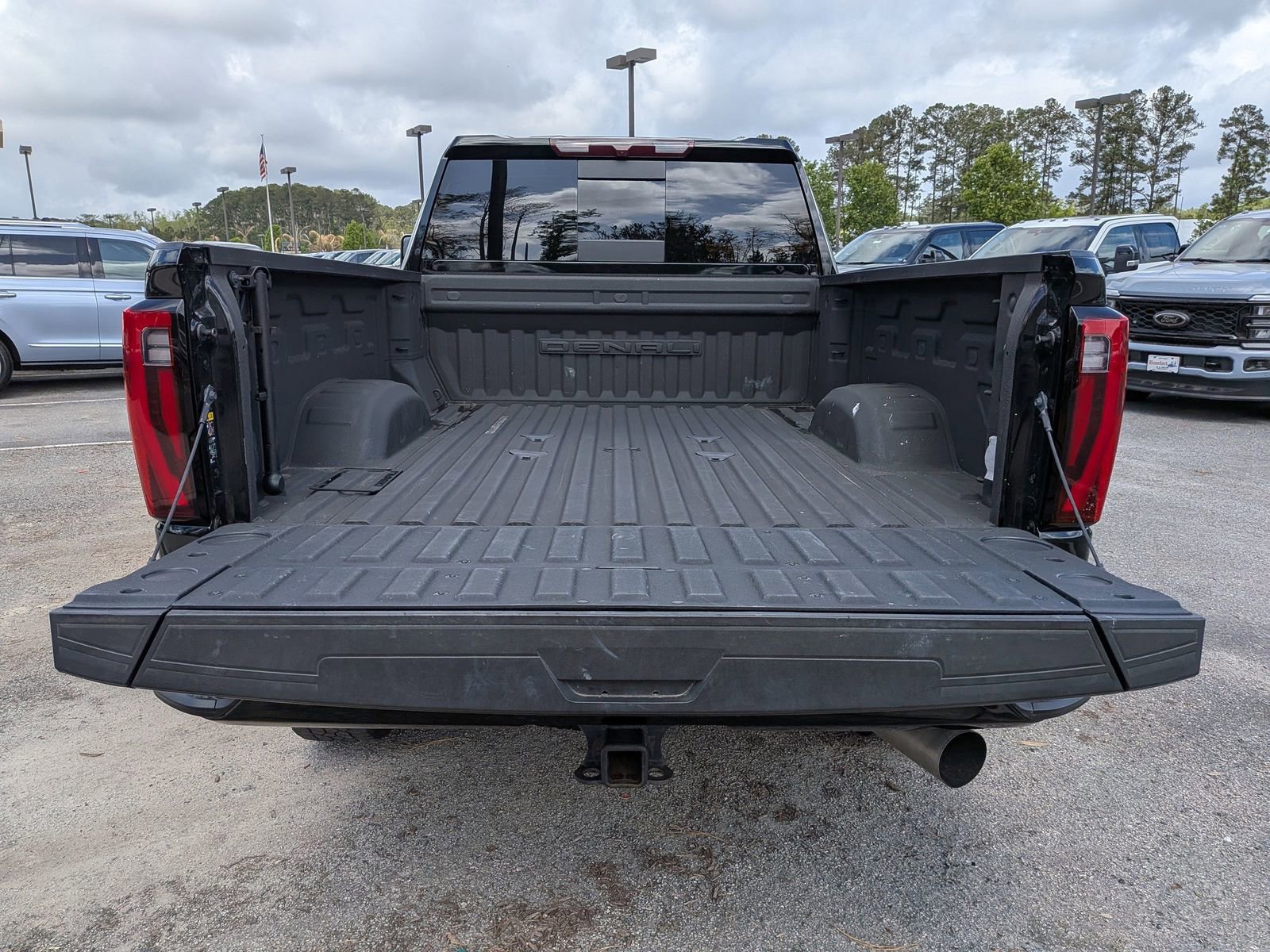 Used 2024 GMC Sierra 2500 Denali w/ Max Trailering Package image 7