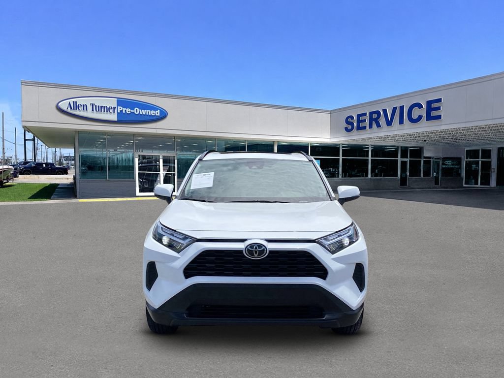 Used 2023 Toyota RAV4 XLE w/ Convenience Package FWD image 3