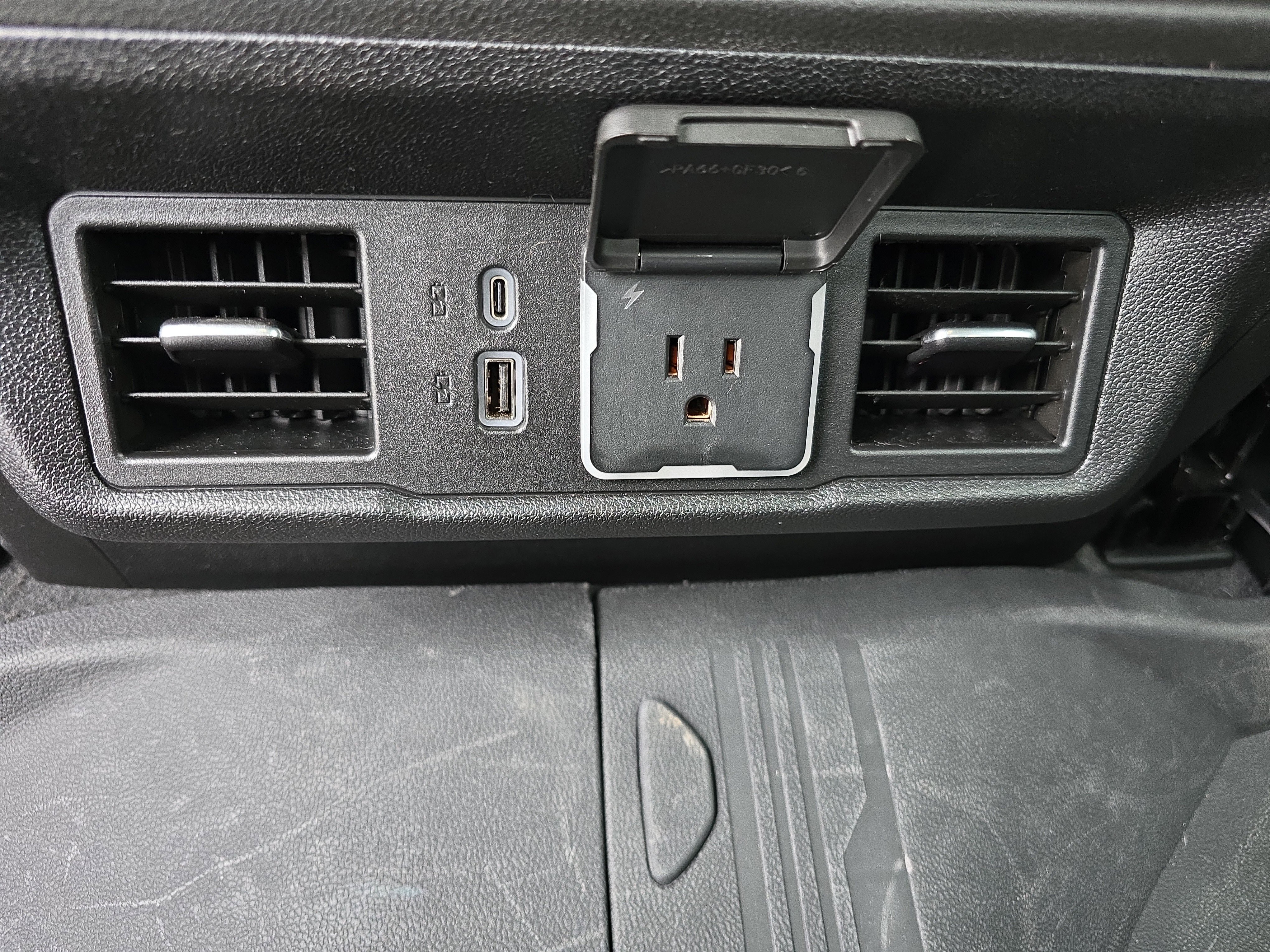 Used 2023 GMC Sierra 1500 Elevation image 16