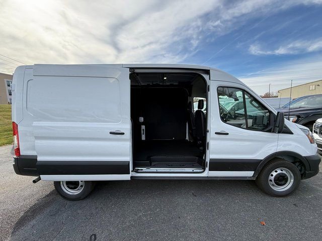 New 2026 Ford Transit 250 148 Medium Roof w/ Load Area Protection Package image 20
