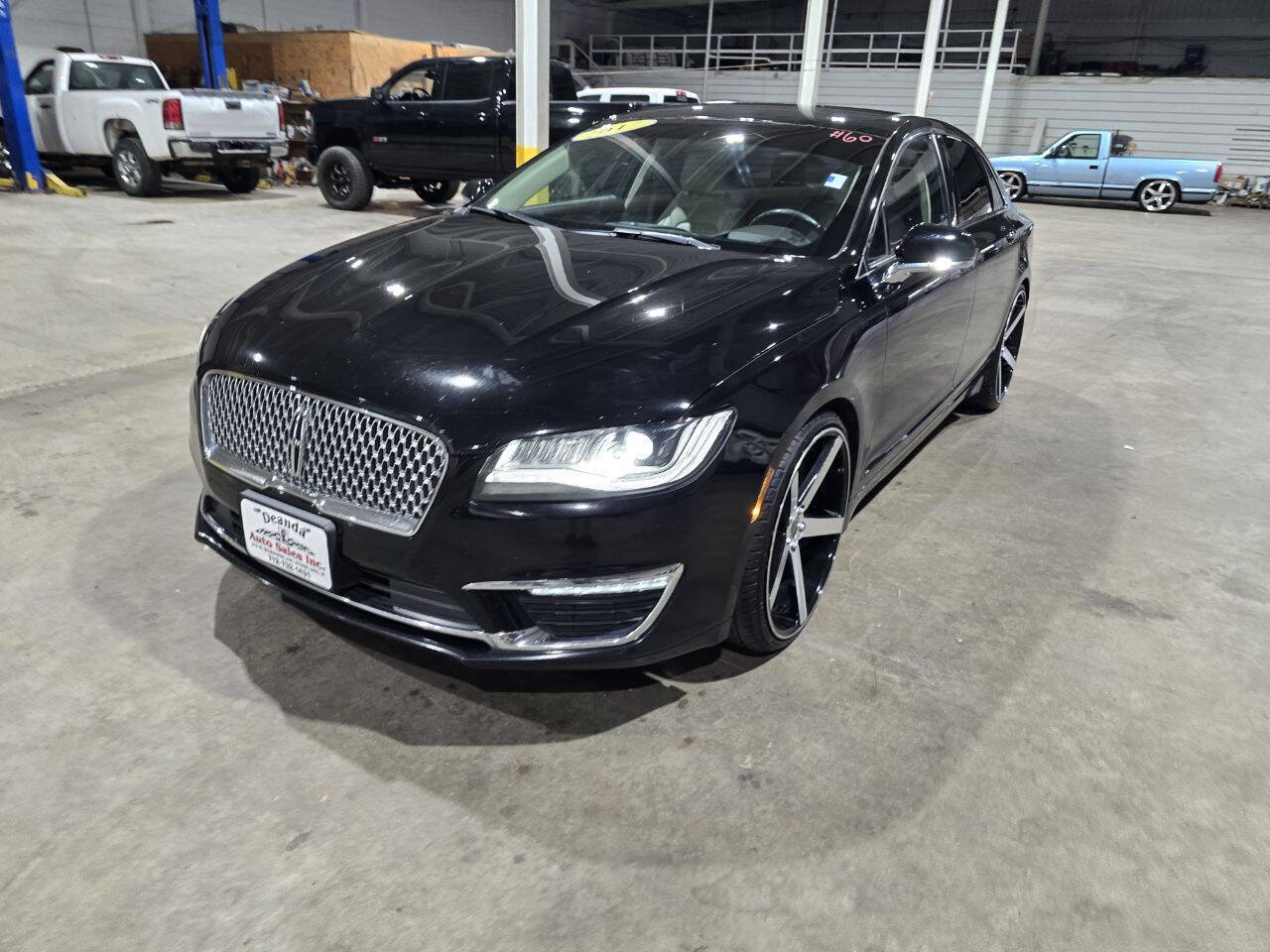 Used 2017 Lincoln MKZ Premiere FWD image 2
