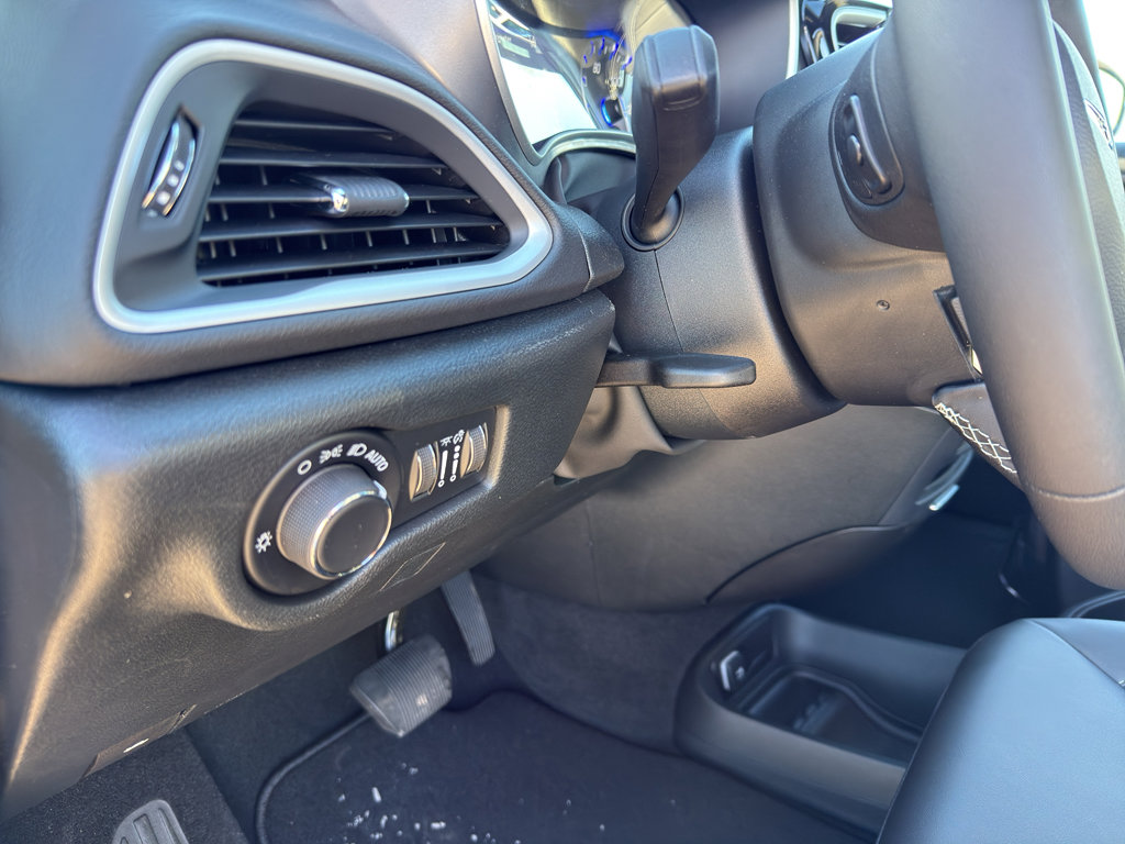 New 2026 Chrysler Voyager LX FWD image 13