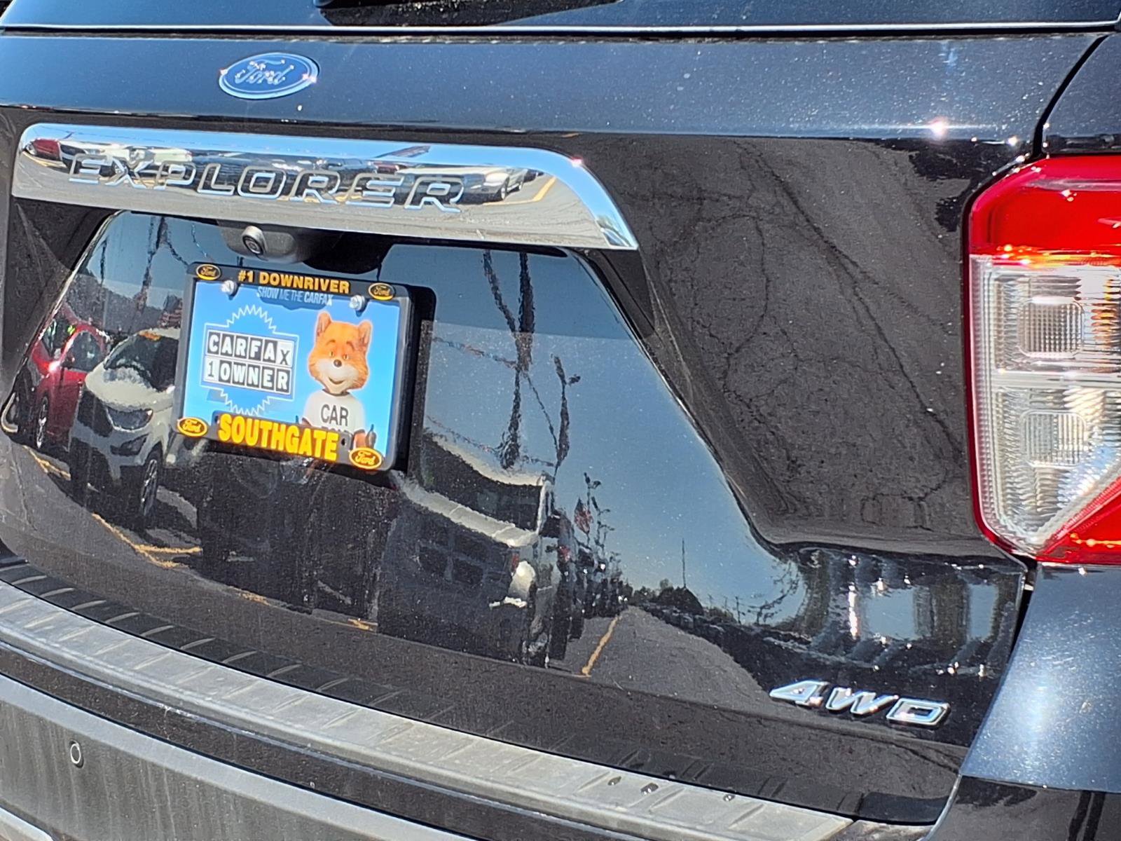 Used 2024 Ford Explorer XLT w/ Equipment Group 202A AWD/4WD image 27