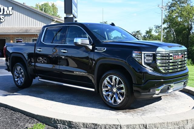 Used 2023 GMC Sierra 1500 Denali AWD/4WD image 3