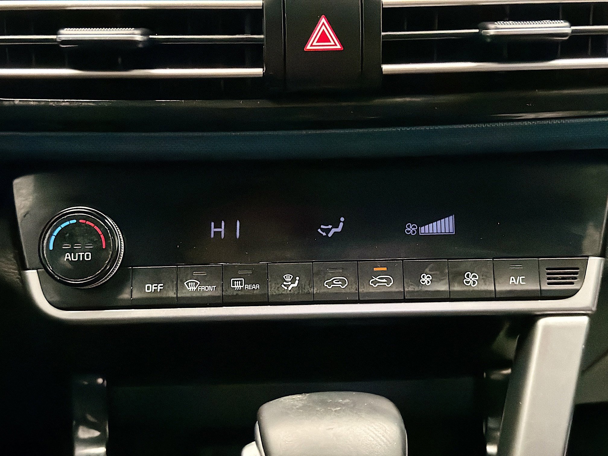 Used 2023 Kia Seltos S w/ Navigation Package image 10