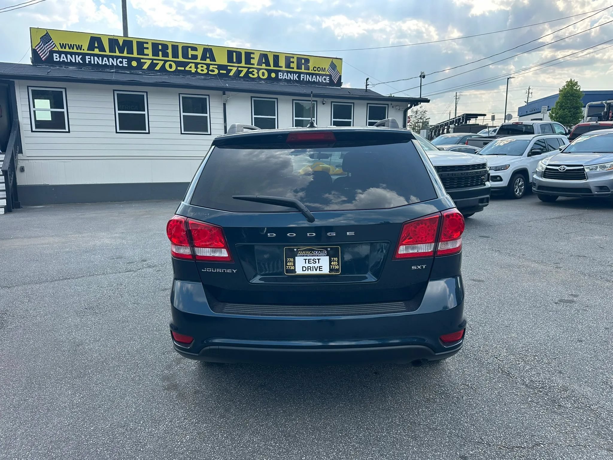 Used 2013 Dodge Journey SXT FWD image 8
