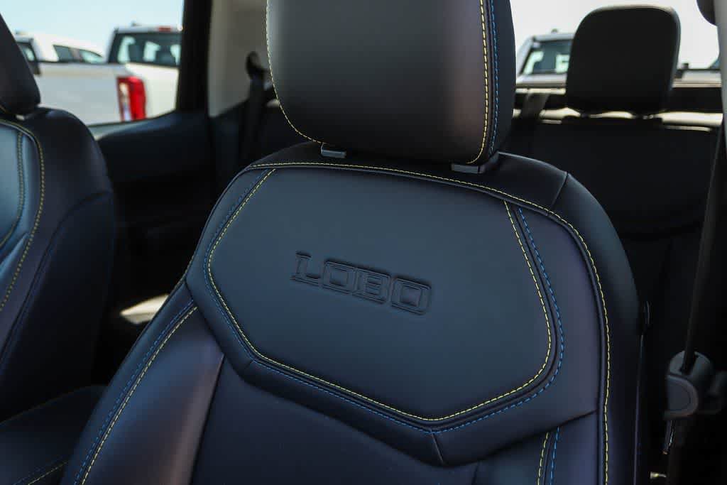 Used 2026 Ford Maverick Lobo AWD/4WD image 27