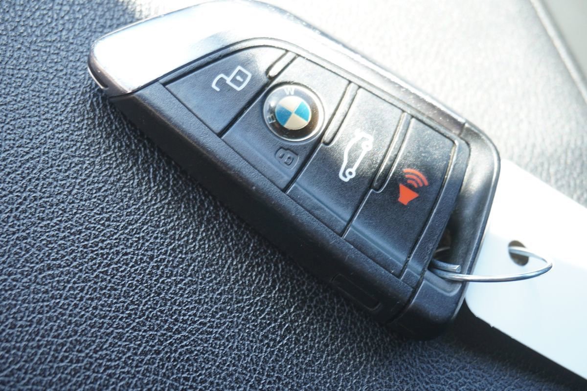 Used 2021 BMW 330i Sedan RWD image 29