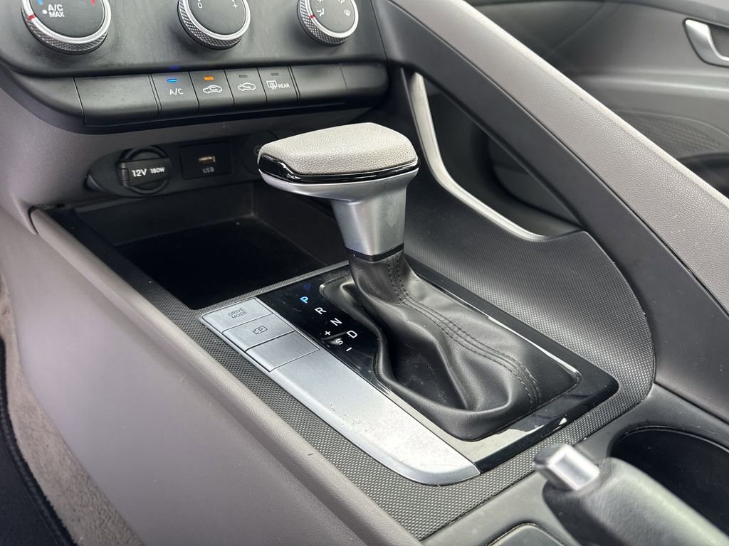 Used 2024 Hyundai Elantra SE image 20