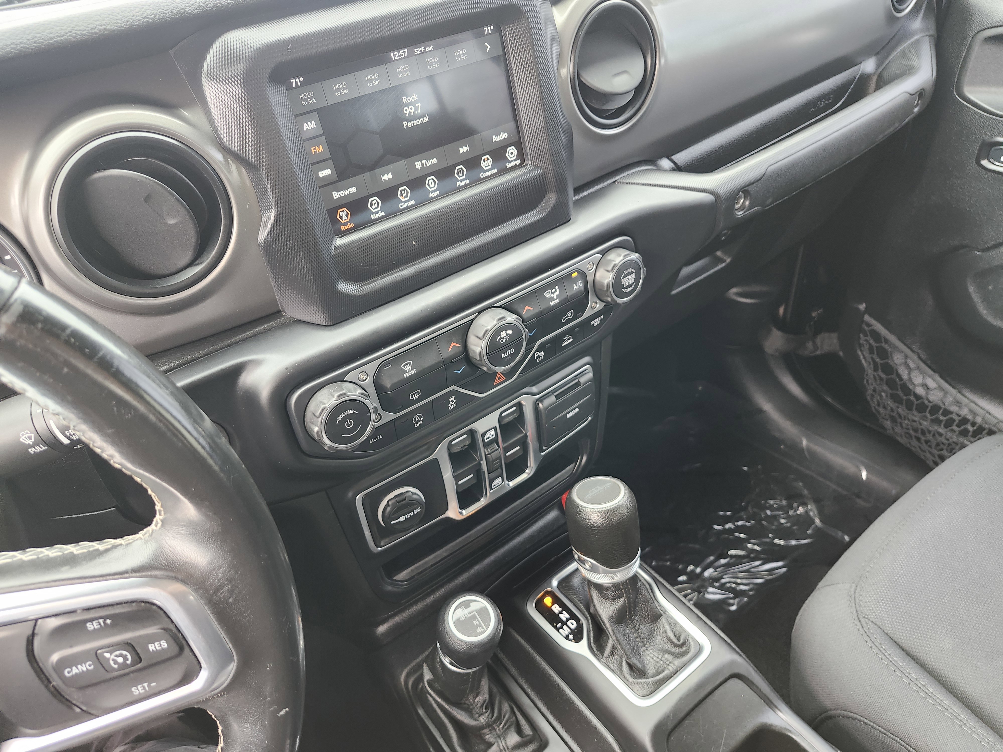 Used 2020 Jeep Gladiator Sport w/ Quick Order Package 24S AWD/4WD image 29
