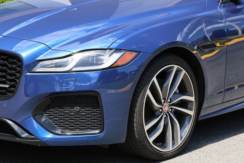 Used 2022 Jaguar XF R-Dynamic SE AWD/4WD image 6