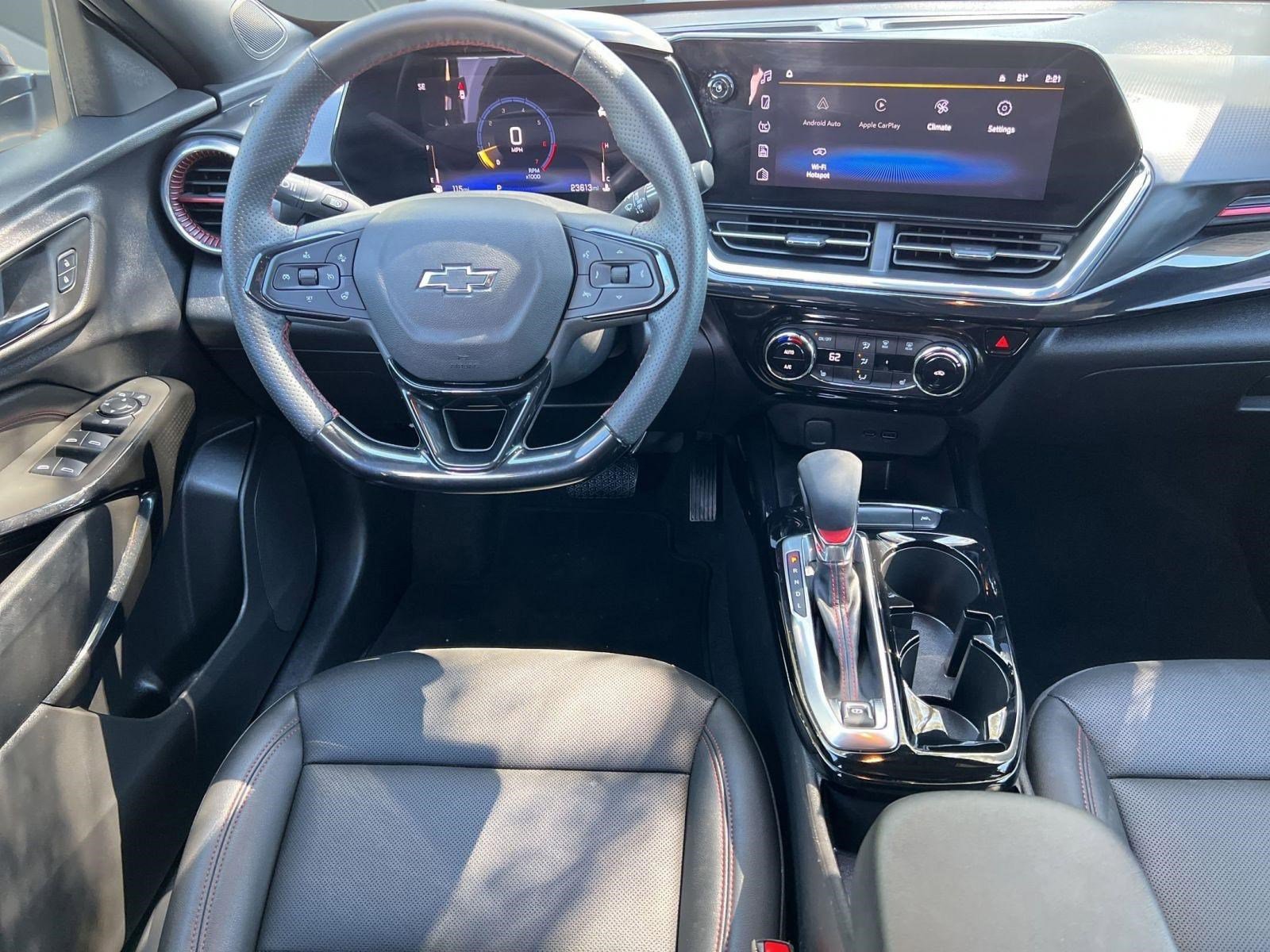 Certified 2025 Chevrolet Trax RS w/ Driver Confidence Package FWD image 28