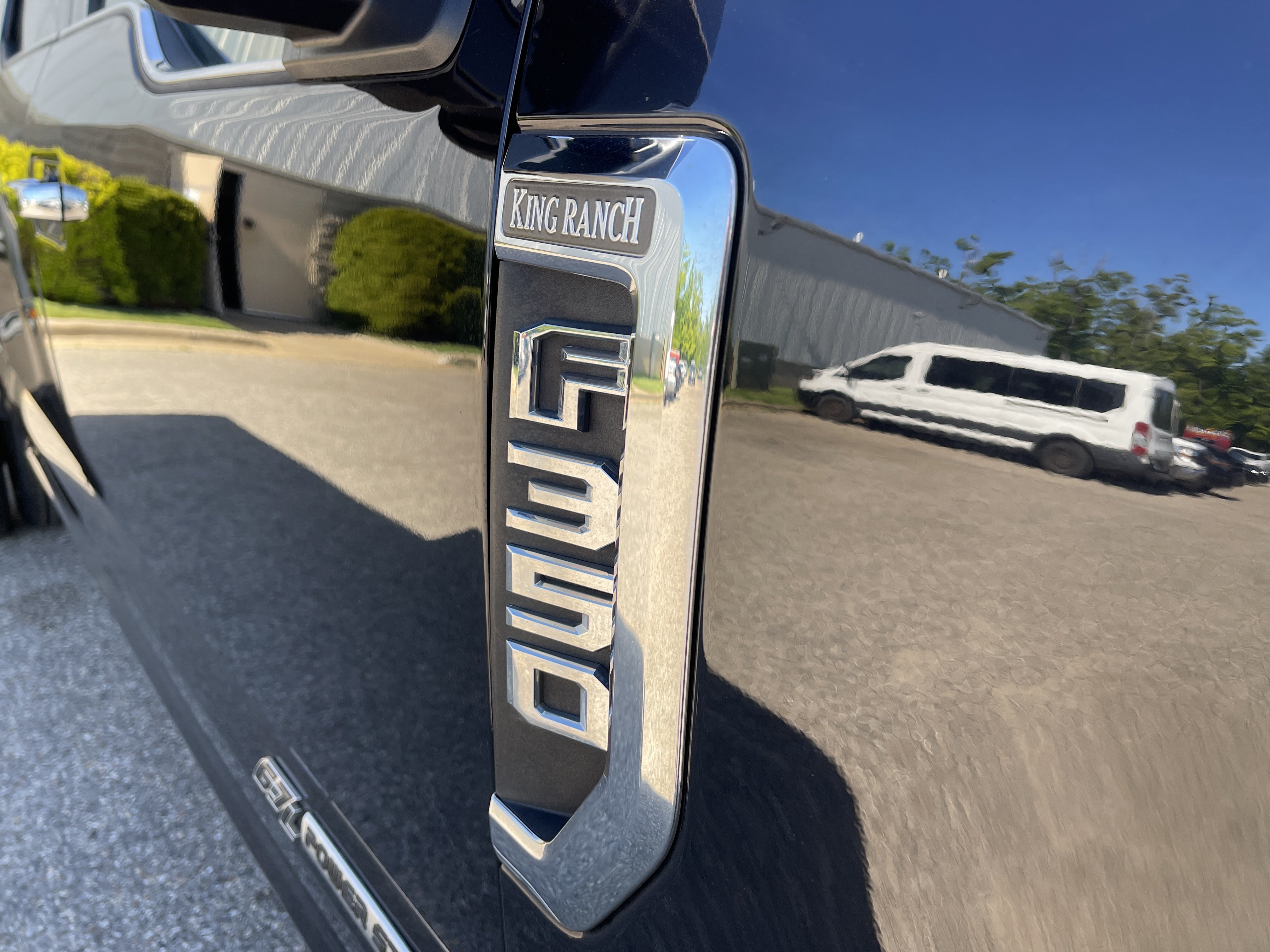 Used 2019 Ford F350 King Ranch w/ King Ranch Ultimate Package AWD/4WD image 32
