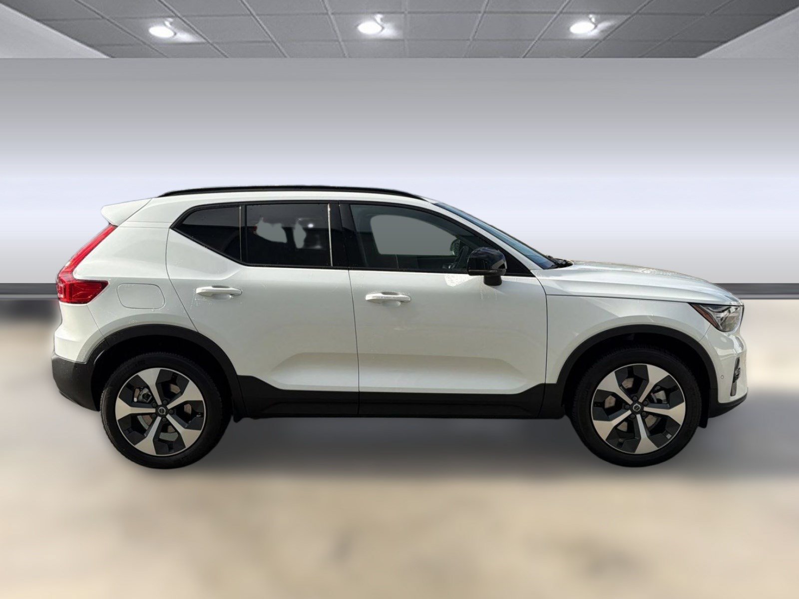New 2026 Volvo XC40 B5 Plus w/ Climate Package AWD/4WD image 8