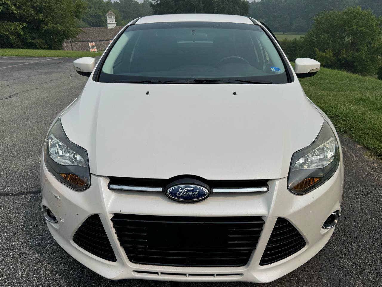 Used 2014 Ford Focus Titanium FWD image 22