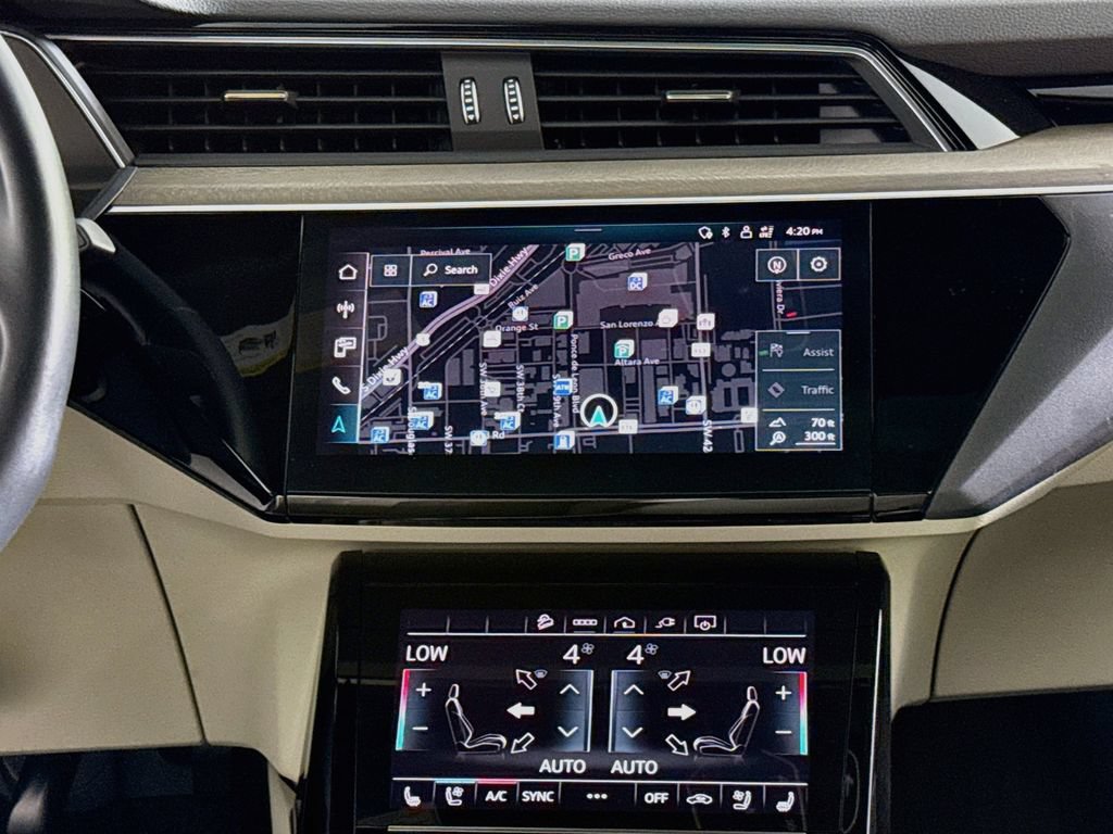 Used 2024 Audi Q8 e-tron Premium Plus w/ Premium Plus Package AWD/4WD image 13