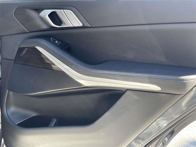 Used 2021 BMW X5 xDrive40i w/ Convenience Package image 28