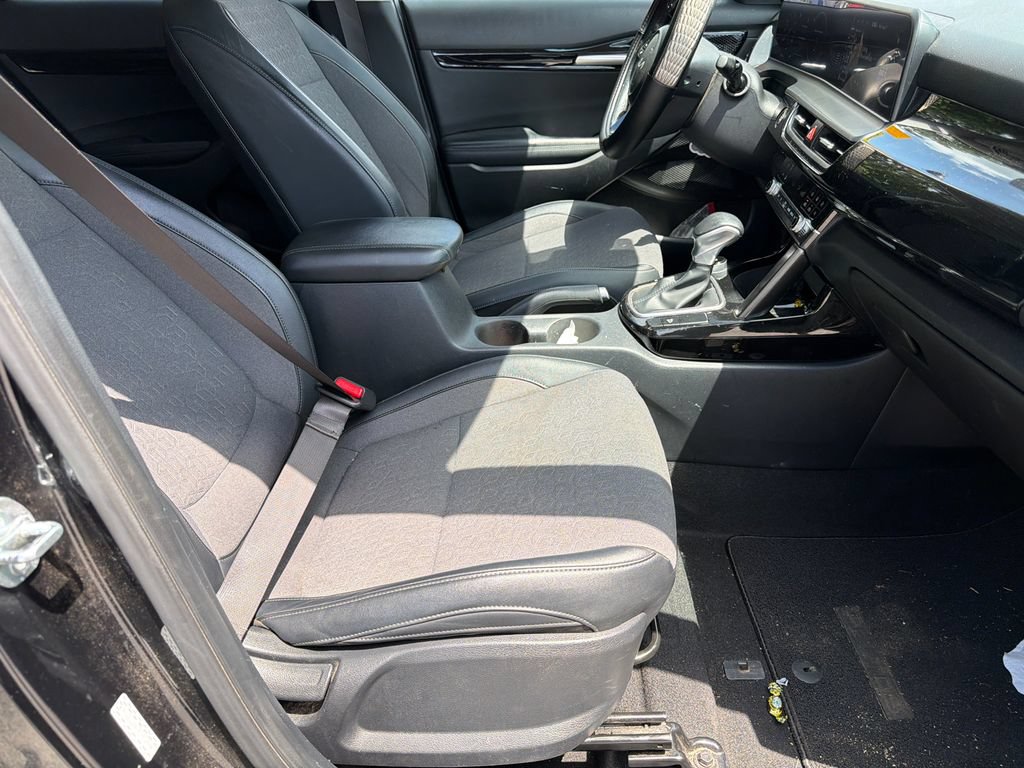 Used 2024 Kia Seltos S FWD image 11